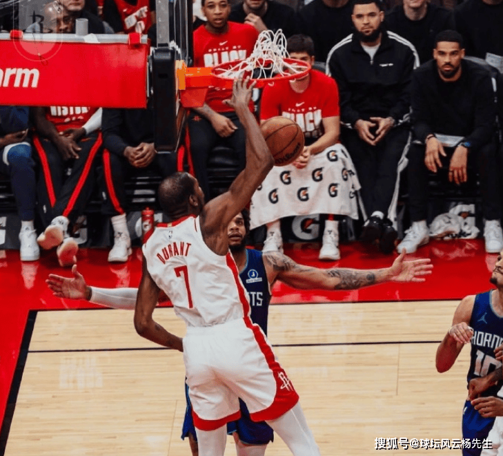 LOL官网-包含转折点！夏洛特黄蜂内部沟通，NBA总决赛赛后攻防权衡，管理层满意，细节决定成败的词条