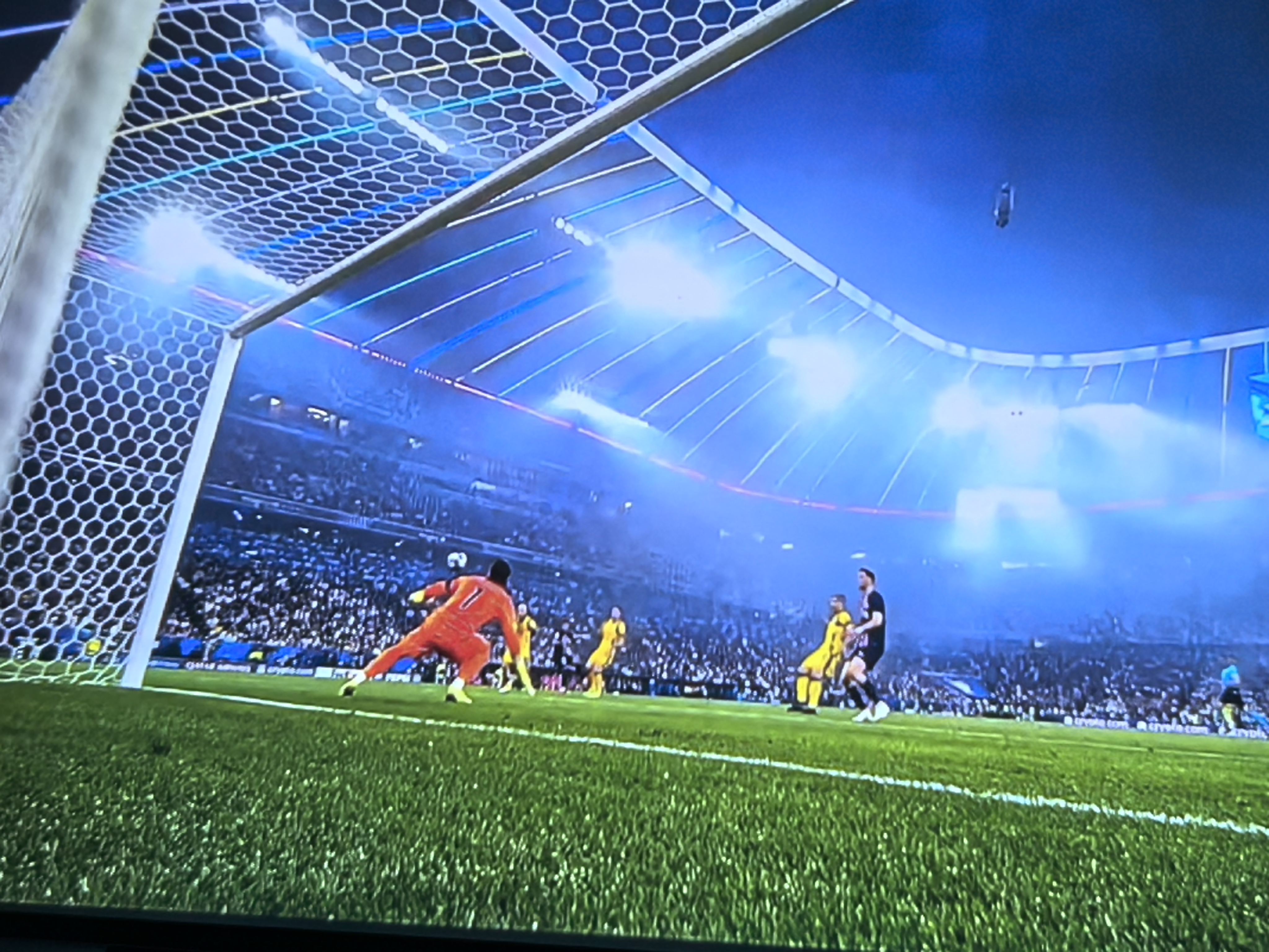 LOL官网登录入口-关于冲刺阶段德甲传出新动向；巴黎圣日耳曼手感冰凉；管理层表态——引发热议；高层口径保持一致的信息